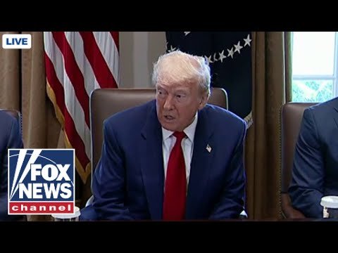 Trump holds Cabinet meeting at White House